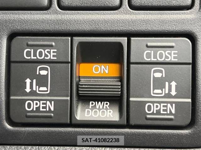 Toyota NOAH 2020-10 205767-5