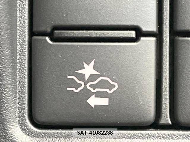 Toyota NOAH 2020-10 205767-4