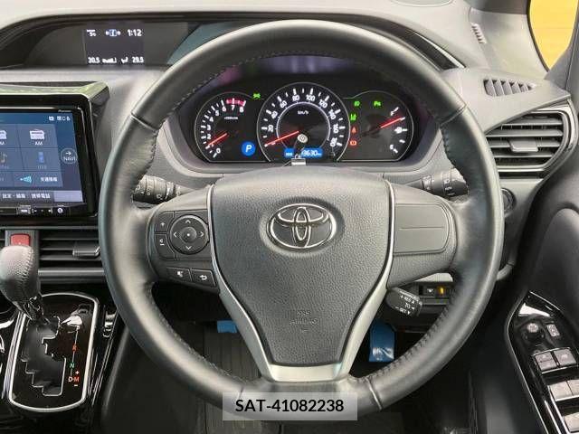 Toyota NOAH 2020-10 205767-11