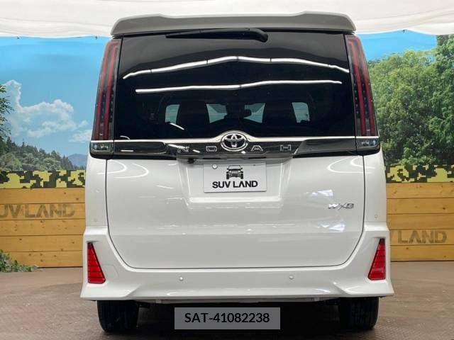 Toyota NOAH 2020-10 205767-15