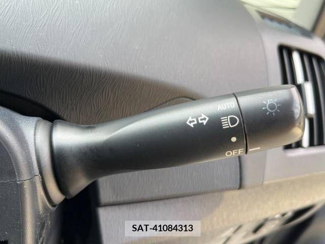 Toyota PRIUS 2012-09 366646-11