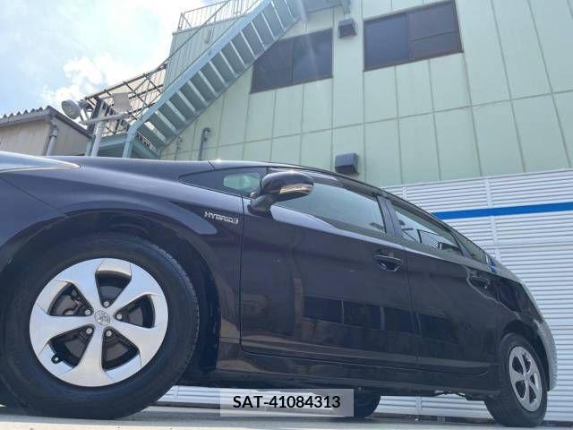 Toyota PRIUS 2012-09 366646-19