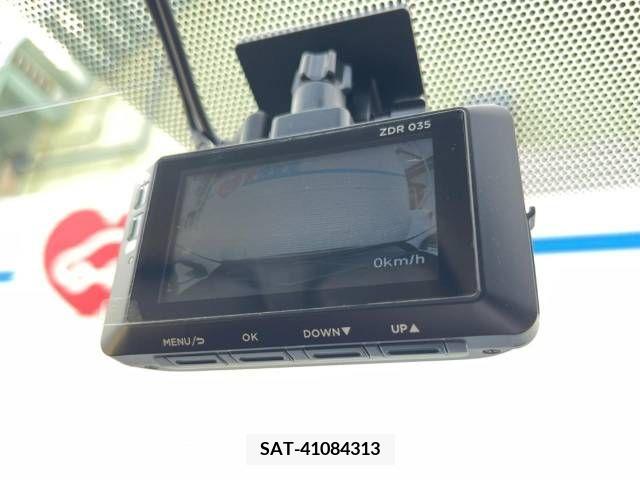 Toyota PRIUS 2012-09 366646-2