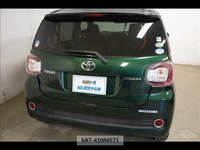 Toyota PASSO 2017-06 310956-9