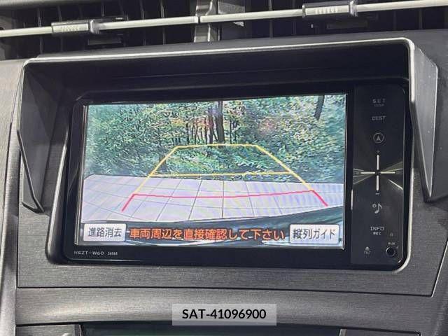 Toyota PRIUS 2011-01 383849-3