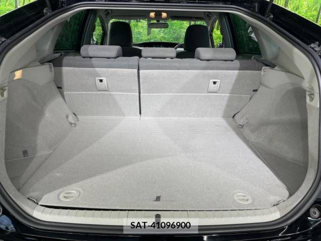 Toyota PRIUS 2011-01 383849-10
