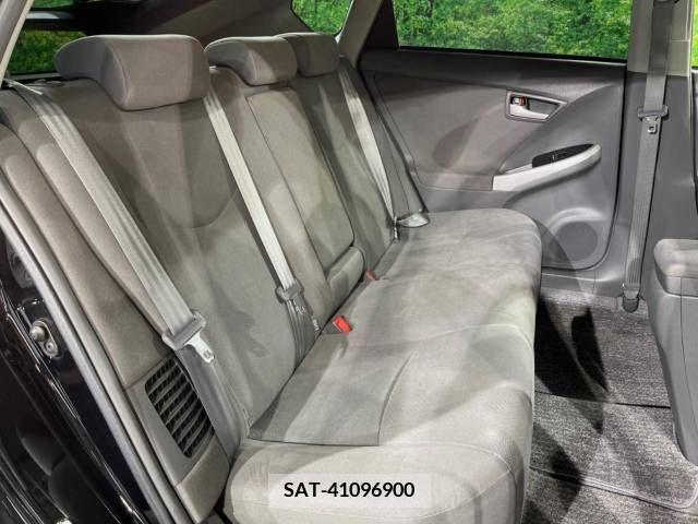 Toyota PRIUS 2011-01 383849-9