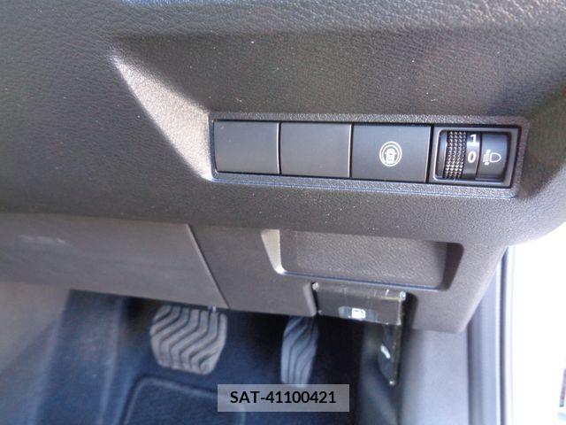 Nissan NOTE 2022-01 218701-4