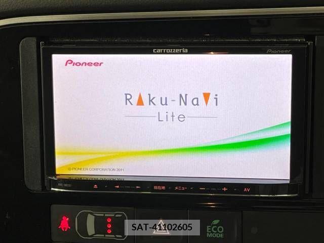 Mitsubishi OUTLANDER PHEV 2015-02 379602-2
