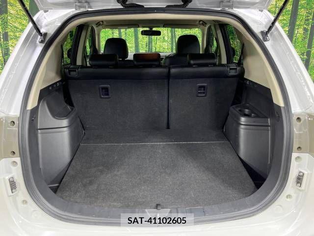Mitsubishi OUTLANDER PHEV 2015-02 379602-10