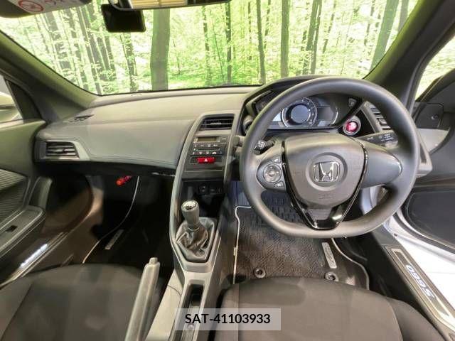 Honda S660 2021-10 283975-1