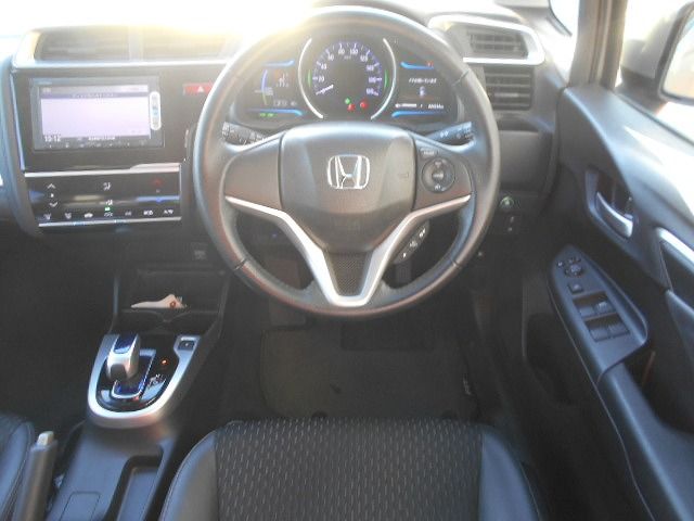 Honda FIT HYBRID 2014-08 188569-1