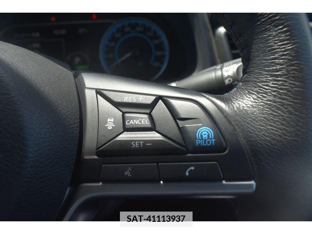 Nissan LEAF 2021-02 335691-5