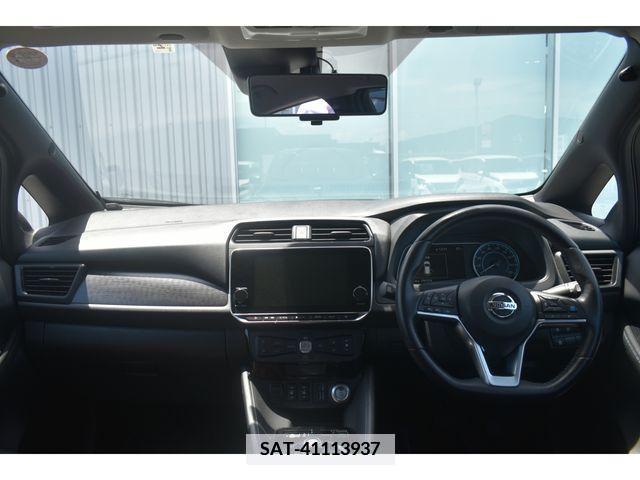 Nissan LEAF 2021-02 335691-2