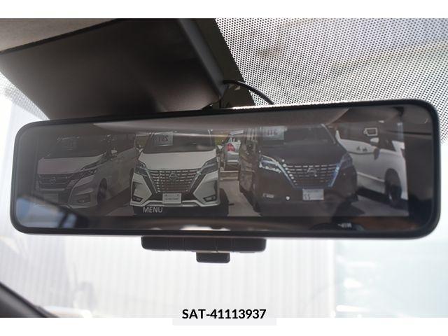 Nissan LEAF 2021-02 335691-12