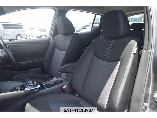 Nissan LEAF 2021-02 335691-16
