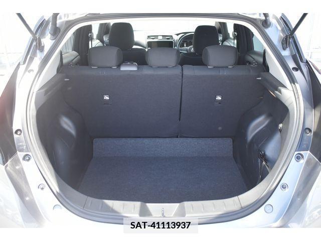 Nissan LEAF 2021-02 335691-18