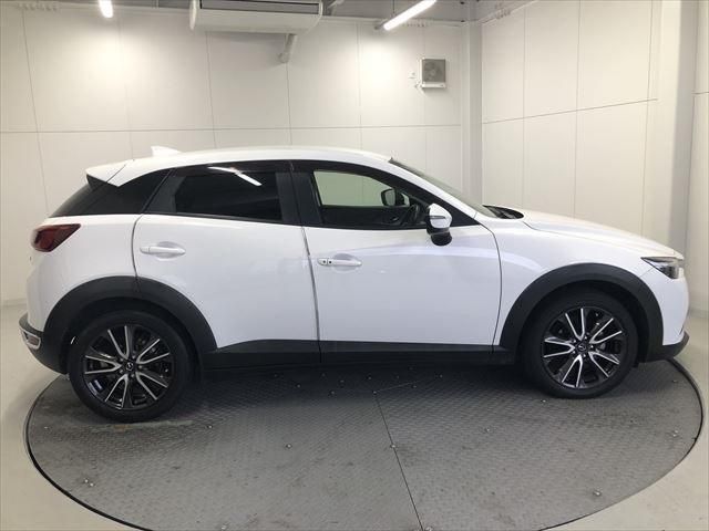 Mazda CX-3 2015-03 184908-2