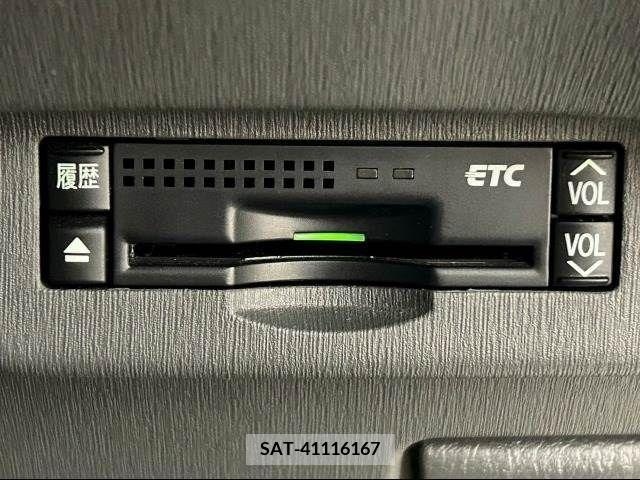 Toyota PRIUS 2011-01 225502-6