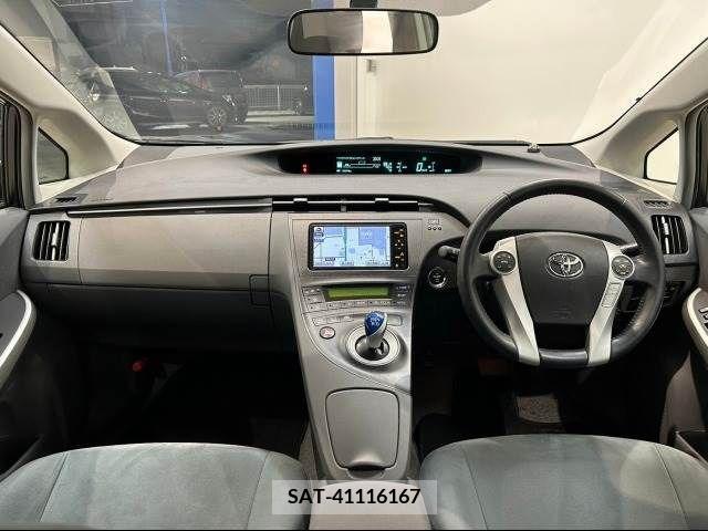 Toyota PRIUS 2011-01 225502-1