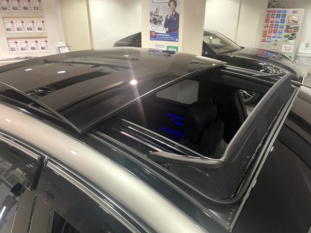 Mercedes Benz S-CLASS 2022-12 22370-19