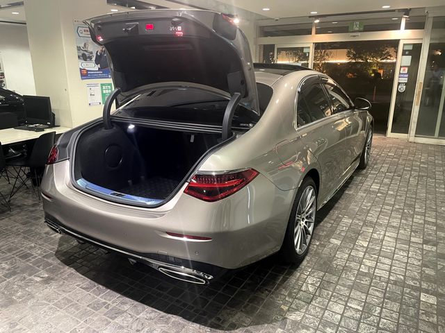Mercedes Benz S-CLASS 2022-12 22370-25