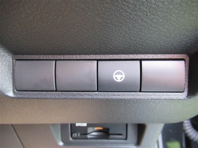 Nissan AURA 2022-04 195241-24