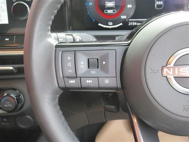 Nissan AURA 2022-04 195241-20