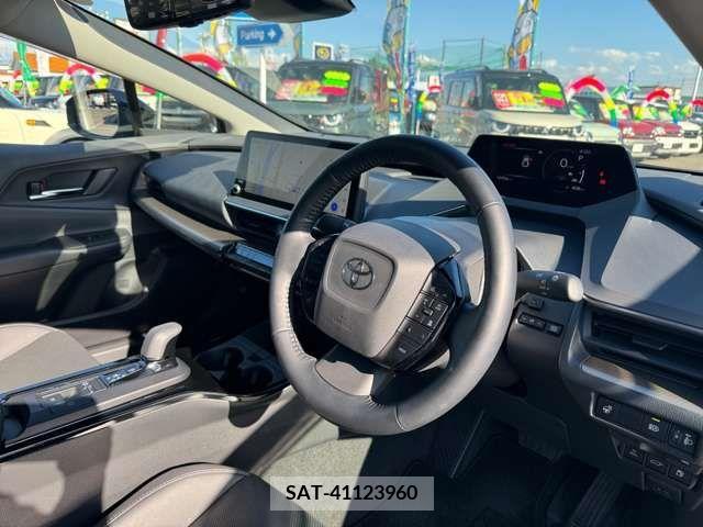Toyota PRIUS 2023-06 282026-1