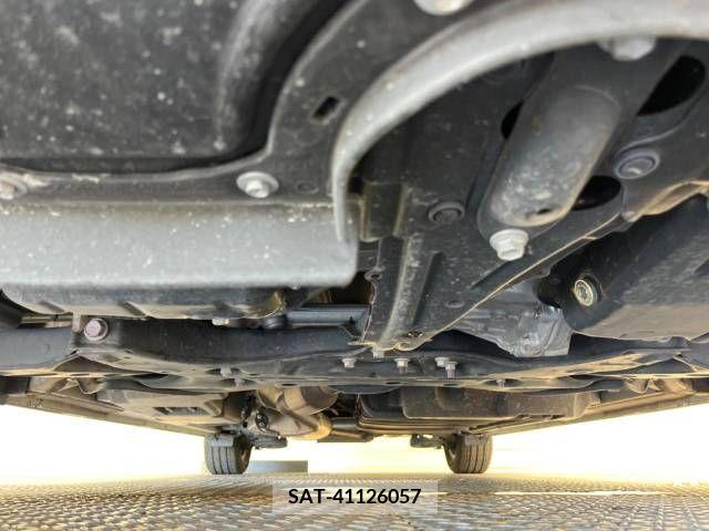 Toyota NOAH 2019-09 380357-19