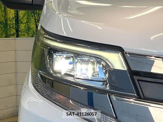 Toyota NOAH 2019-09 380357-13