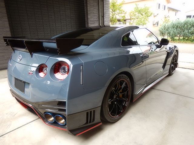 Nissan GT-R 2021-11 15896-4