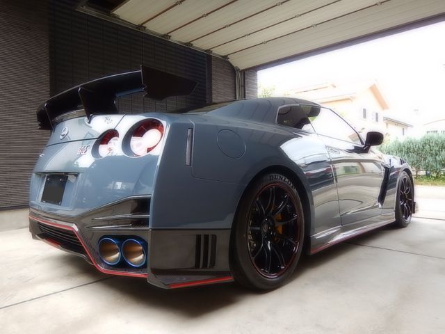 Nissan GT-R 2021-11 15896-13