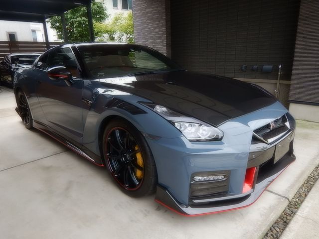 Nissan GT-R 2021-11 15896-5