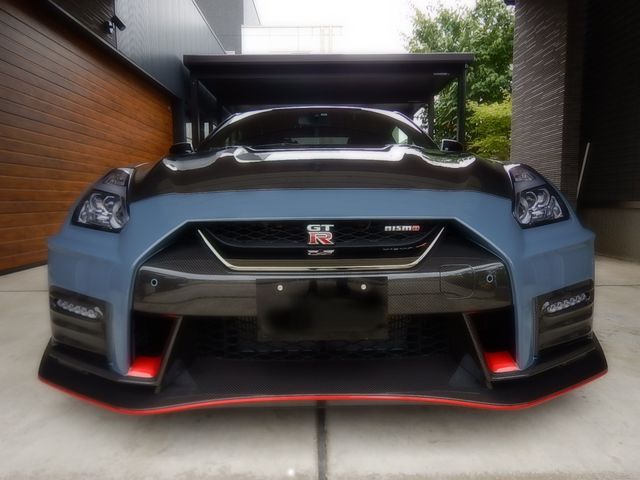 Nissan GT-R 2021-11 15896-9