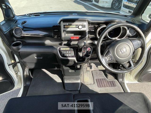 Honda N BOX CUSTOM 2013-08 373997-8