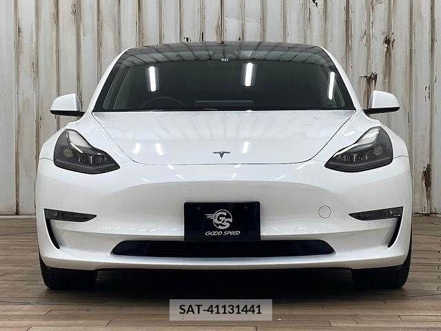 Tesla MODEL 3 2021-12 378672-12