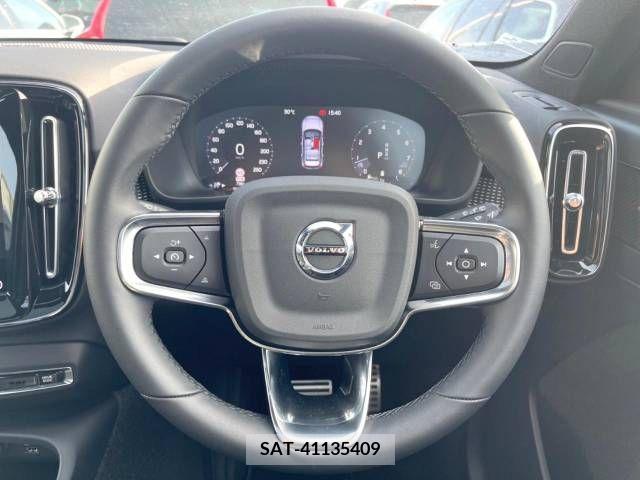Volvo XC40 2022-07 288716-11