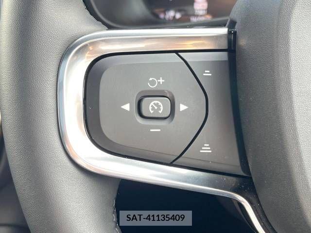 Volvo XC40 2022-07 288716-9