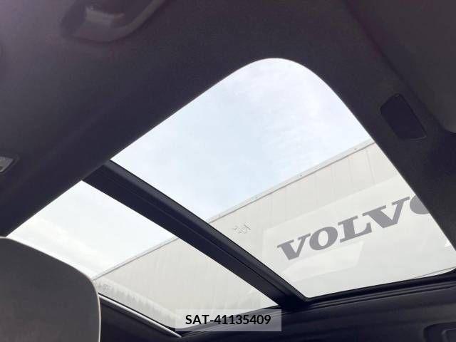 Volvo XC40 2022-07 288716-4