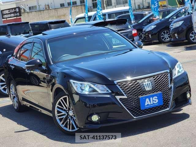Toyota CROWN SEDAN 2015-08 265052-1