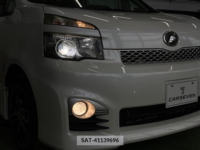 Toyota VOXY 2011-05 321394-11
