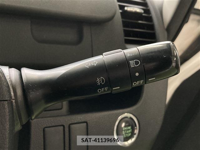 Toyota VOXY 2011-05 321394-18