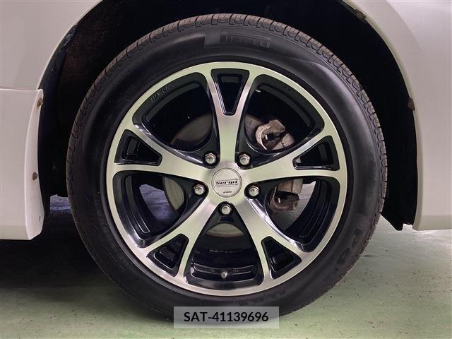 Toyota VOXY 2011-05 321394-8