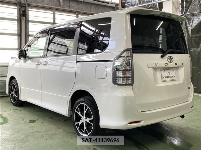 Toyota VOXY 2011-05 321394-6