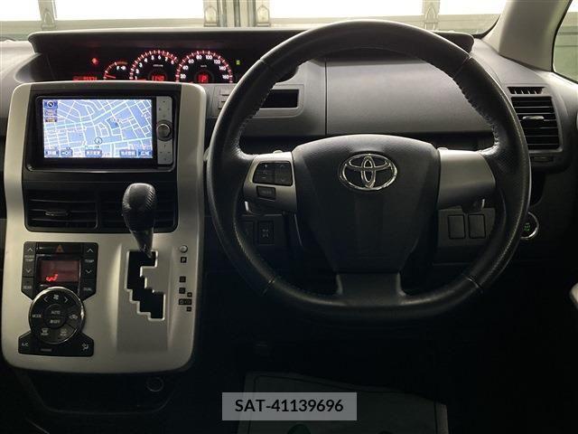 Toyota VOXY 2011-05 321394-14