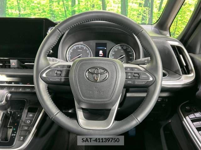 Toyota VOXY 2023-04 208125-12