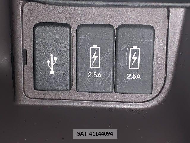 Honda N BOX 2019-05 204688-10