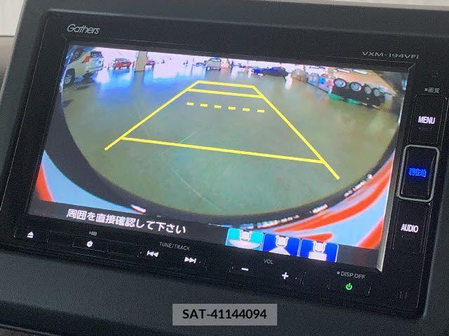 Honda N BOX 2019-05 204688-4