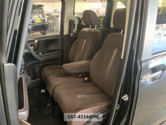 Honda N BOX 2019-05 204688-12